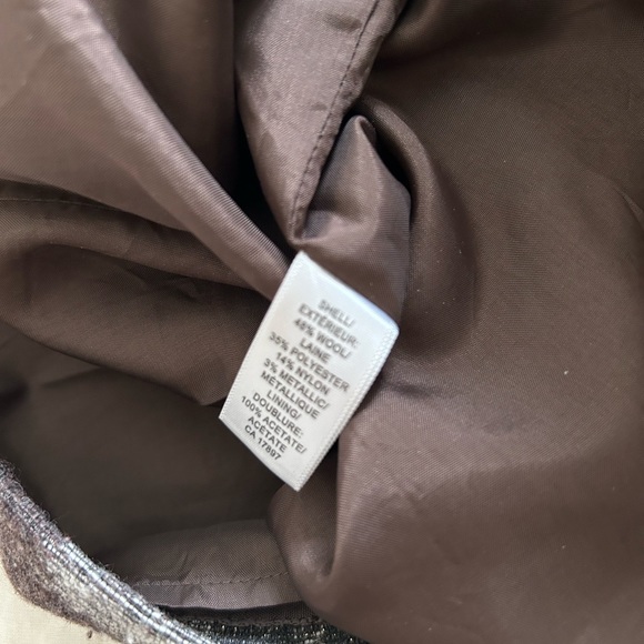 Wool dress with texture - Picture 2 of 6